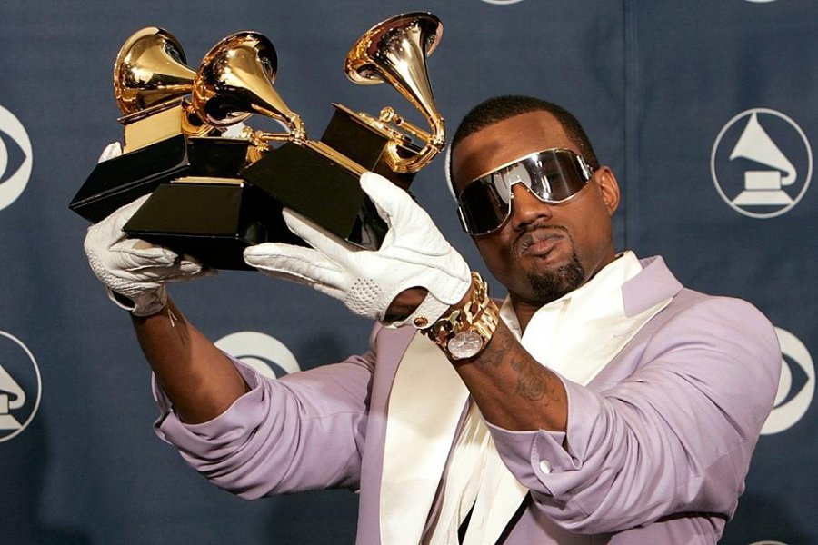 Kanye West fiton çmimin e rëndësishëm për albumin “Jesus is king”