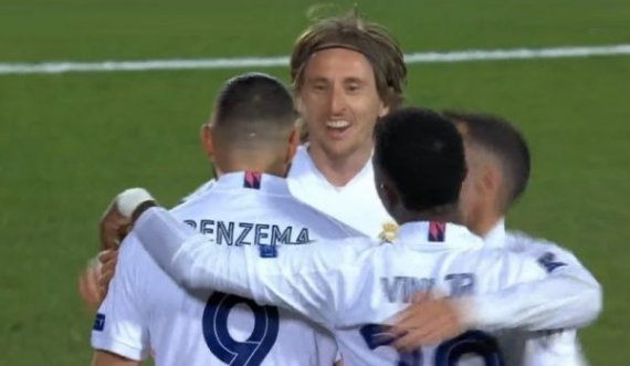 Real Madrid nuk fal, Benzema e shndërron në gol gabimin e Atalantës