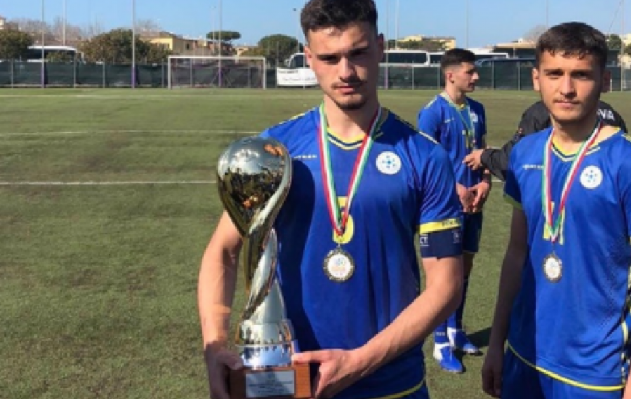 Futbollisti i Kosovës U-21 merr ftesë nga Shqipëria