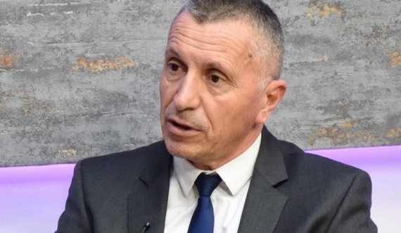  Shaip Kamberi i kundërpërgjigjet Vuçiqit me një hartë të Kosovës 