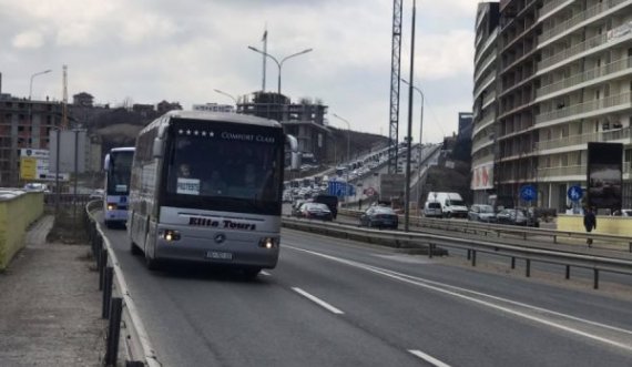 “Ishalla do zoti s’e presim se do të bllokohet e gjithë Kosova”, Bytyçi paralajmëron vazhdimin e protestave me autobusë