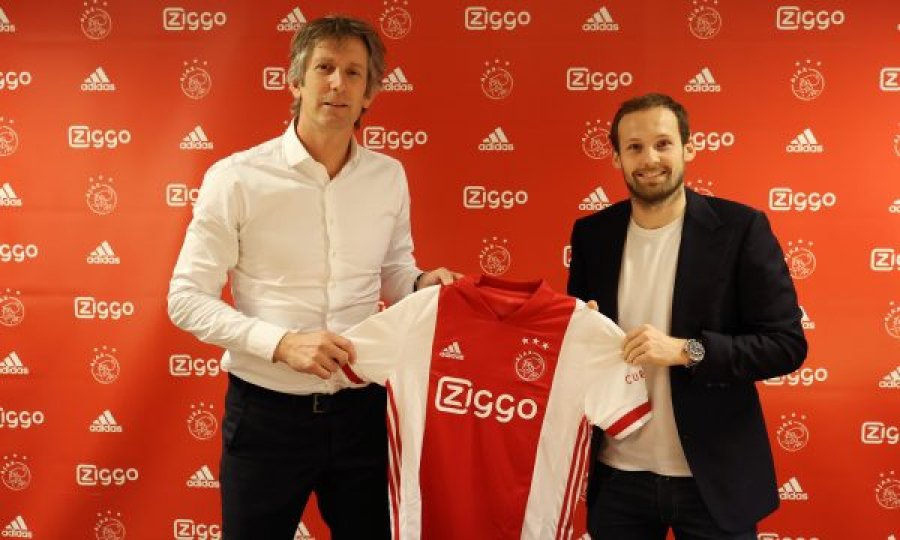 Blind vazhdon me Ajaxin