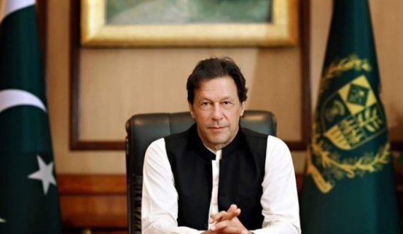 Preket nga Covid-19 kryeministri i Pakistanit, Imran Khan 