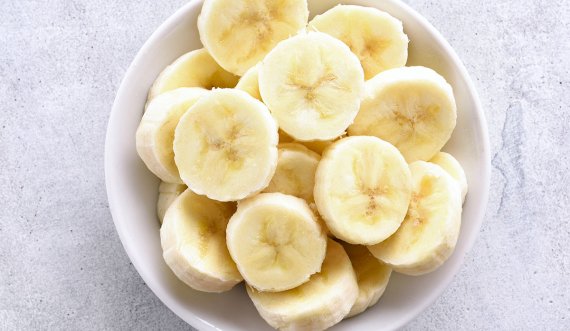 Këto janë të gjitha arsyet pse duhet t’i përfshini bananet në rutinën tuaj ditore