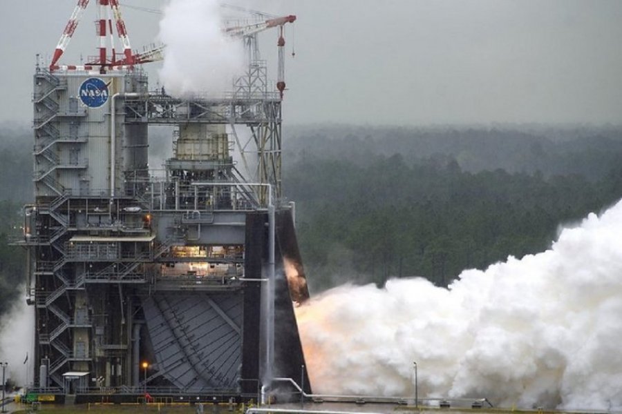NASA teston raketat që do dërgojnë njerëz në Hënë