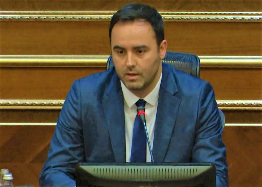  Glauk Konjufca emërohet kryeparlamentar 