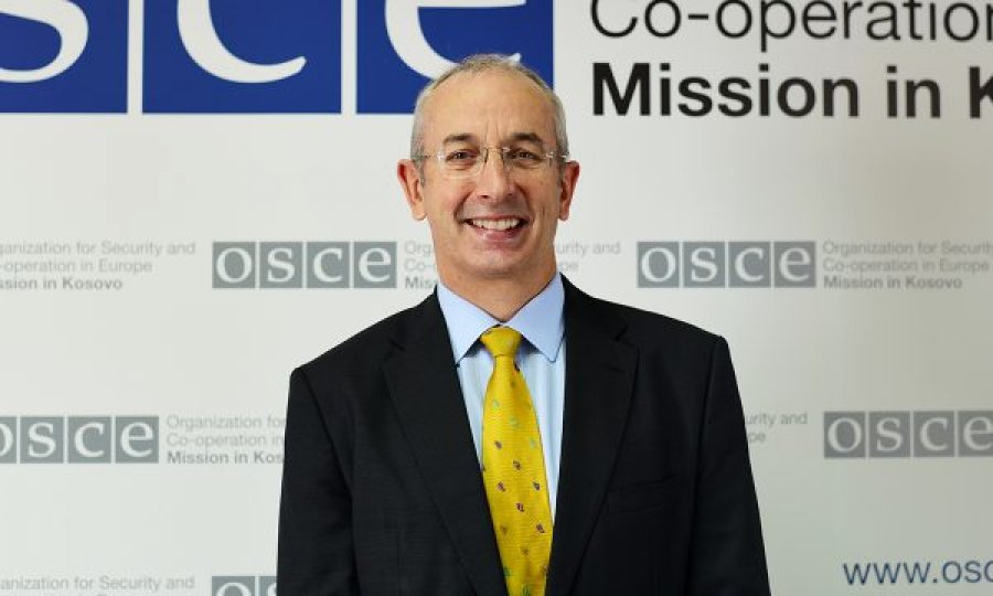  Diplomati britanik i cili shërbeu në Serbi dhe Rusi, emërohet Shef i ri i Misionit të OSBE-së në Kosovë 