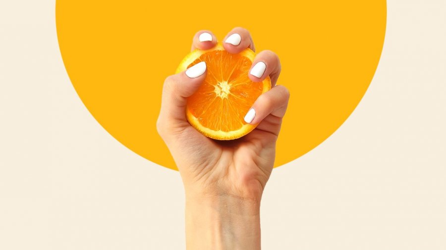 Përgatite vetë serumin me vitaminë C për lëkurën tënde!