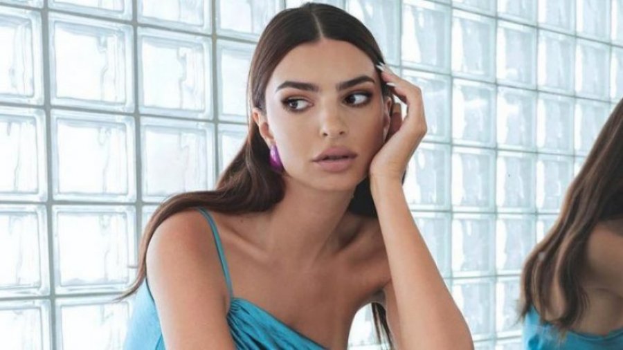 Emily Ratajkowski tregon barkun e sheshtë vetëm disa ditë pasi u bë nënë
