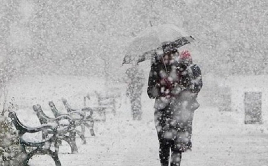  Parashikimi i motit për sot: Nuk ndalen reshjet e borës 