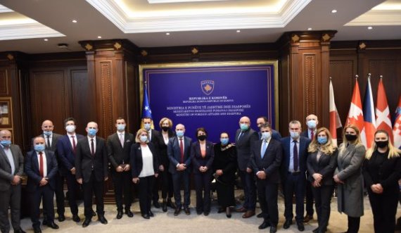 Gërvalla pranon detyrën e ministres së Punëve të Jashtme dhe Diasporës