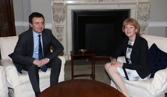 Ministrja britanike për Evropë uron Kurtin dhe Gërvallën për qeverinë e re