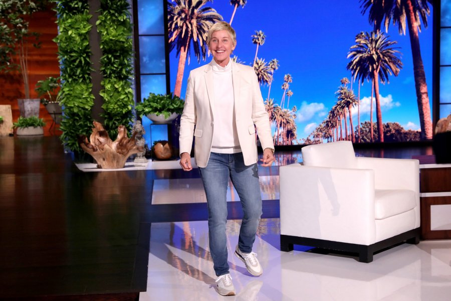 Pasi e akuzuan për racizëm dhe ngacmim S*ksual, emisioni i Ellen DeGeneres humbet…