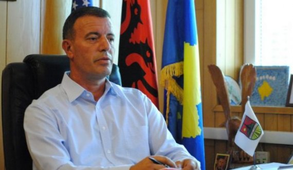 Kryetari i Obiliqit infektohet me COVID-19