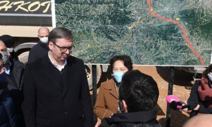 Investimet kineze në Serbi, Vuçiq falënderon Kinën për ndërtimin e autostradës