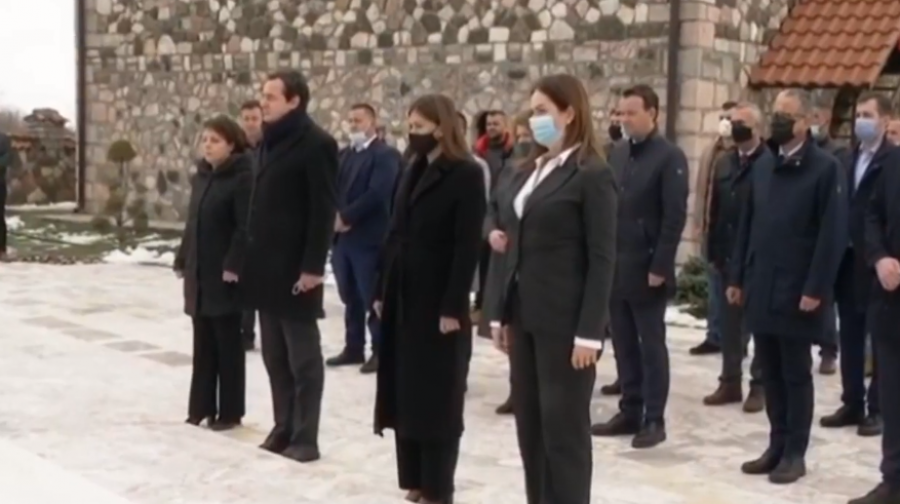  Albin Kurti në Gllogjan: 23 vite më parë në Dukagjin u dha kushtrimi i lirisë 