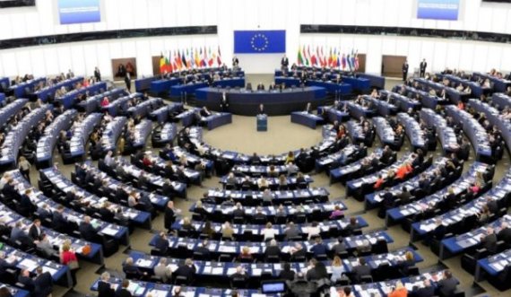  Parlamenti Evropian me shumicë dërrmuese mbështet liberalizimin e vizave për Kosovën 