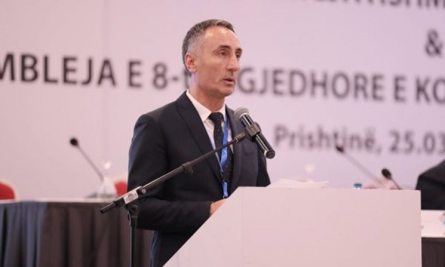 Fjalët e para të Ismet Krasniqit pasi e rrëzoi nga froni Besim Hasanin