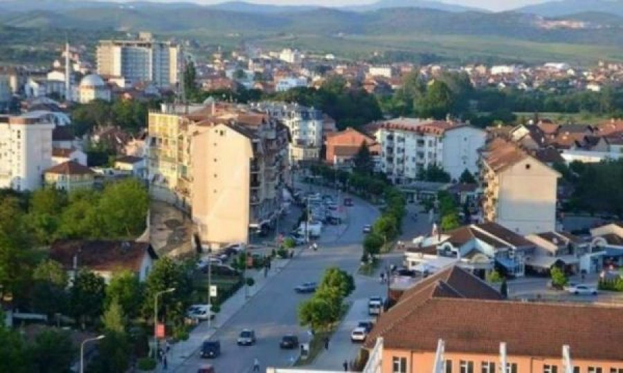  E kërcënoi se do ja publikojë bisedat dhe videot nëse nuk i jep para, suharekasi e raporton një femër në polici 