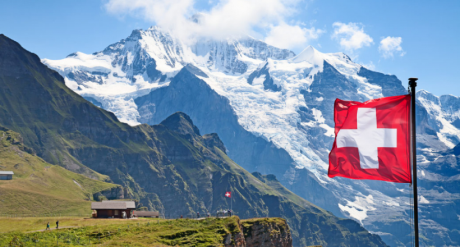Lexoni nëntë fakte interesante rreth Zvicrës 