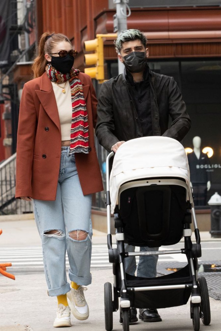 Gigi Hadid dhe Zayn Malik bëjnë daljen e parë publike me të bijën
