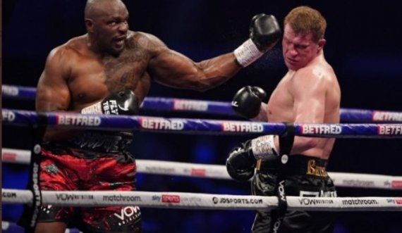 Momenti i nokautit brutal të Whyte ndaj Povetkin