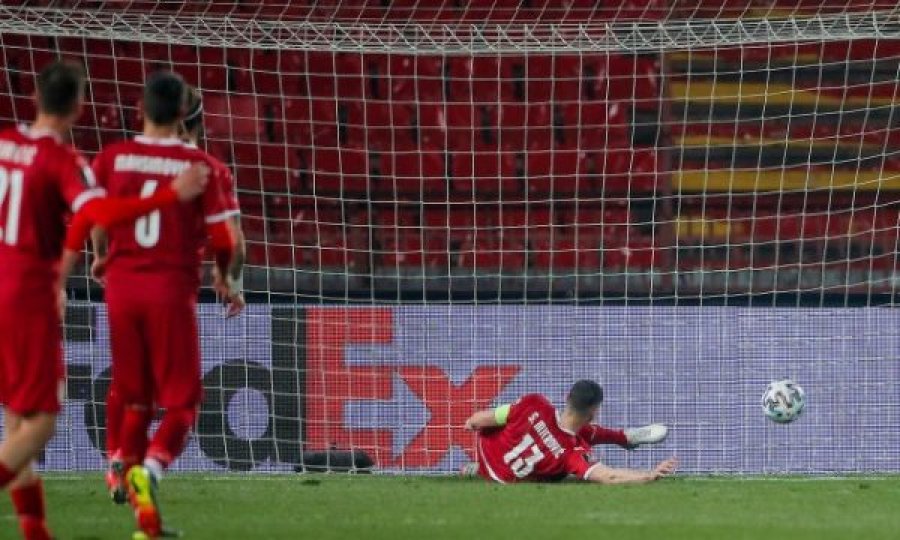 Mbrojtësi serb që largoi topin e goditur nga Ronaldo: Nuk ishte brenda
