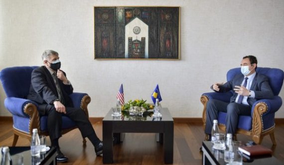 Konsolidimi i institucioneve, ambasadori i SHBA-së, Philip Kosnett i shkon në zyrë Albin Kurtit