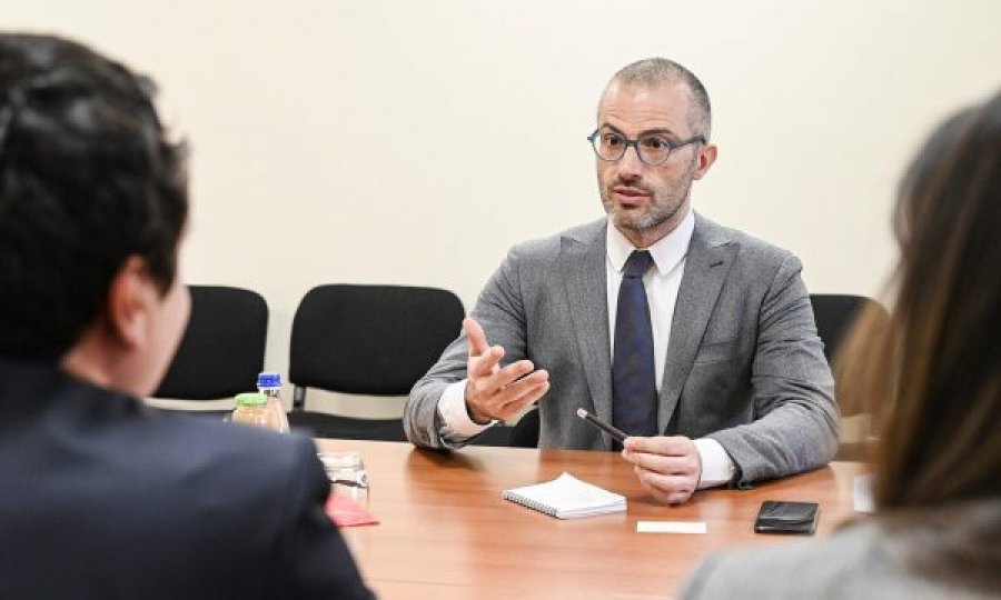  Ambasadori i Italisë në Kosovë thotë se do ta mbështesin Kosovën në furnizimin me vaksina 