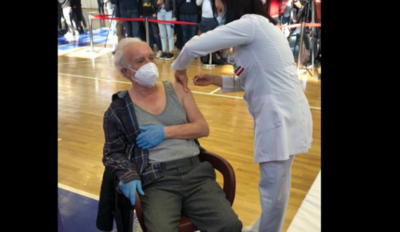  69-vjeçari nga Kosova merr vaksinën Anti Covid, tregon se si po ndihet 