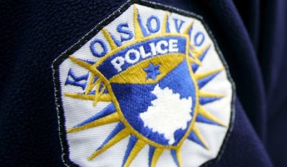 Policia e konfirmon arrestimin e katër personave, në mesin e tyre dy ish-zyrtarë të Telekomit
