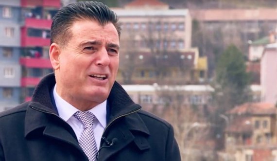  Agim Bahtiri del vullnetar që të vaksinohet i pari në Mitrovicë 