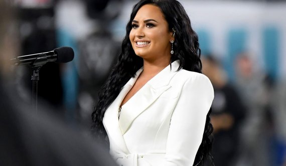 “Kisha shumë turp”, Demi Lovato pranon hapur se është panseksuale!