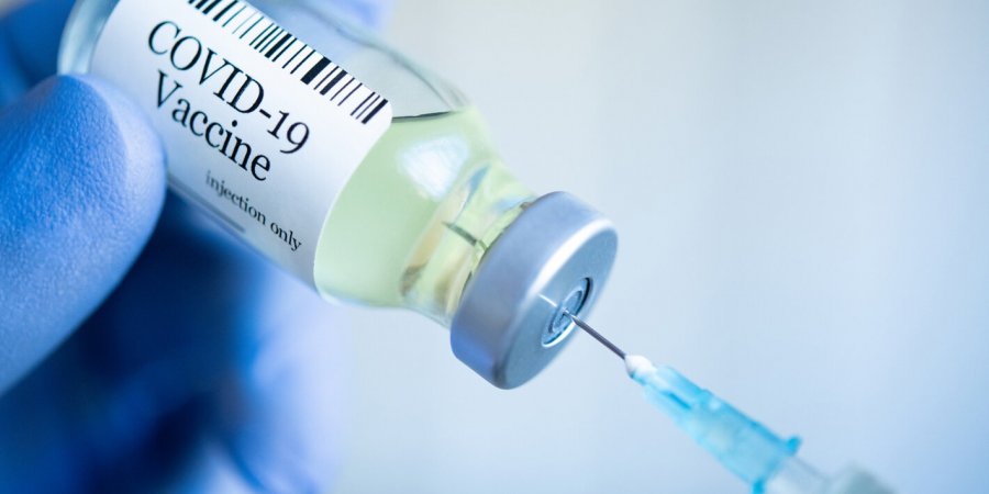  Britania do t’i vaksinojë të gjithë të rriturit para se t’u japë vaksina vendeve tjera 