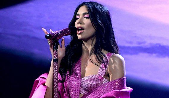 Pasi Universiteti i Oksfordit e propozoi për t’u studiuar, Dua Lipa jep lajmin e gëzuar