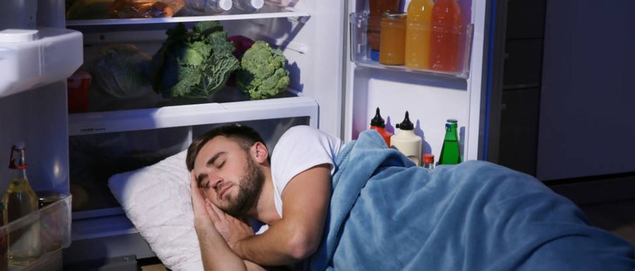 Shkoni të uritur në gjumë për të humbur në peshë? Ja çfarë i bëni vetes 