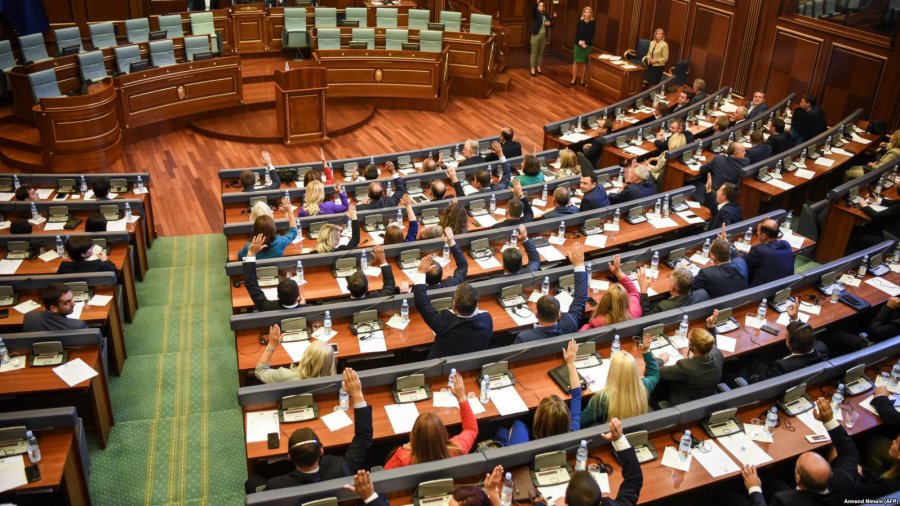 Krasniqi paralajmëron bllokim të nismës së VV: Opozita të marrë pjesë në seancë