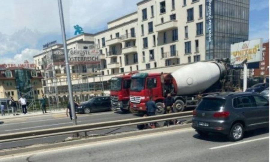  Aksidenti i rëndë në Veternik, dy persona bëhen për mjekë 