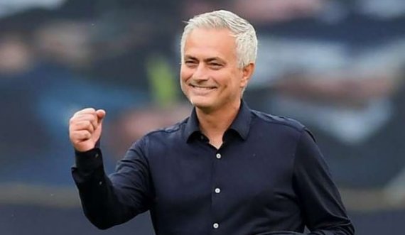 Mourinho e nis me fitore sezonin e ri