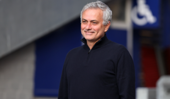 Zyrtare: Mourinho, trajneri i ri i Romës
