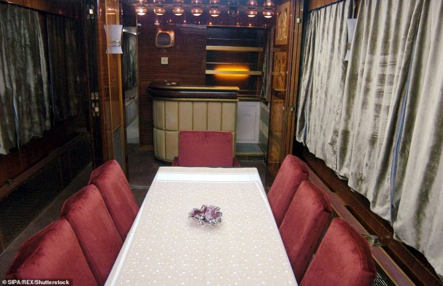  Brenda trenit luksoz të Josip Broz Titos 
