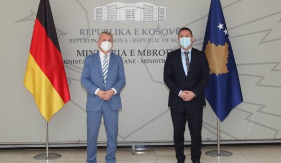 Ministri Mehaj në takim në ambasadorin gjerman, zotohen për bashkëpunim në fushën e sigurisë dhe mbrojtjes