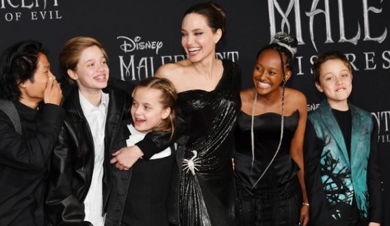 Angelina Jolie flet për fëmijët: Ka një ditë në vit që mendojnë vetëm si e si të më bëjnë të qaj