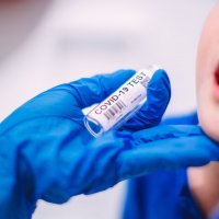 Autoritetet në Suedi thonë se në shtet ka shumë fëmijë të infektuar me koronavirus