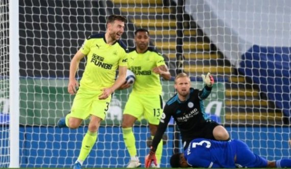 Leicesteri mposhtet nga Newcastle, ia vështirëson punët vetes për Champions League