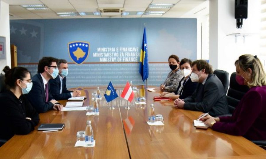 Austria i ofron ndihmë Kosovës në integrimin evropian të Kosovës