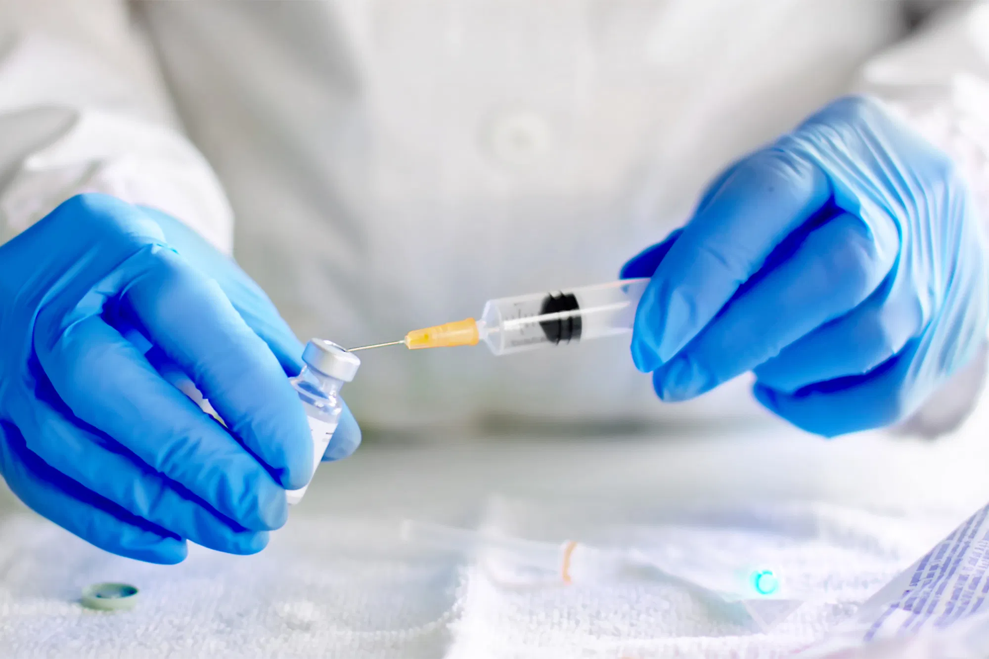  Mjekët e vaksinuar: Vaksinën duhet ta marrin të gjithë, është obligim 