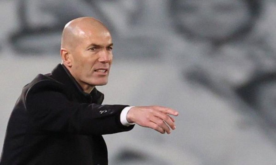Zidane refuzon të konfirmojë qëndrimin në Real: “Bla, bla, bla….”