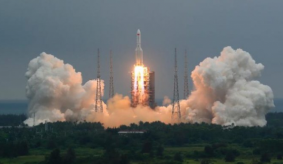 Kina thotë se shumica e mbeturinave të raketës u dogjën gjatë rikthimit