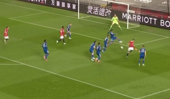 United reagon menjëherë, shënon talenti Greenwood